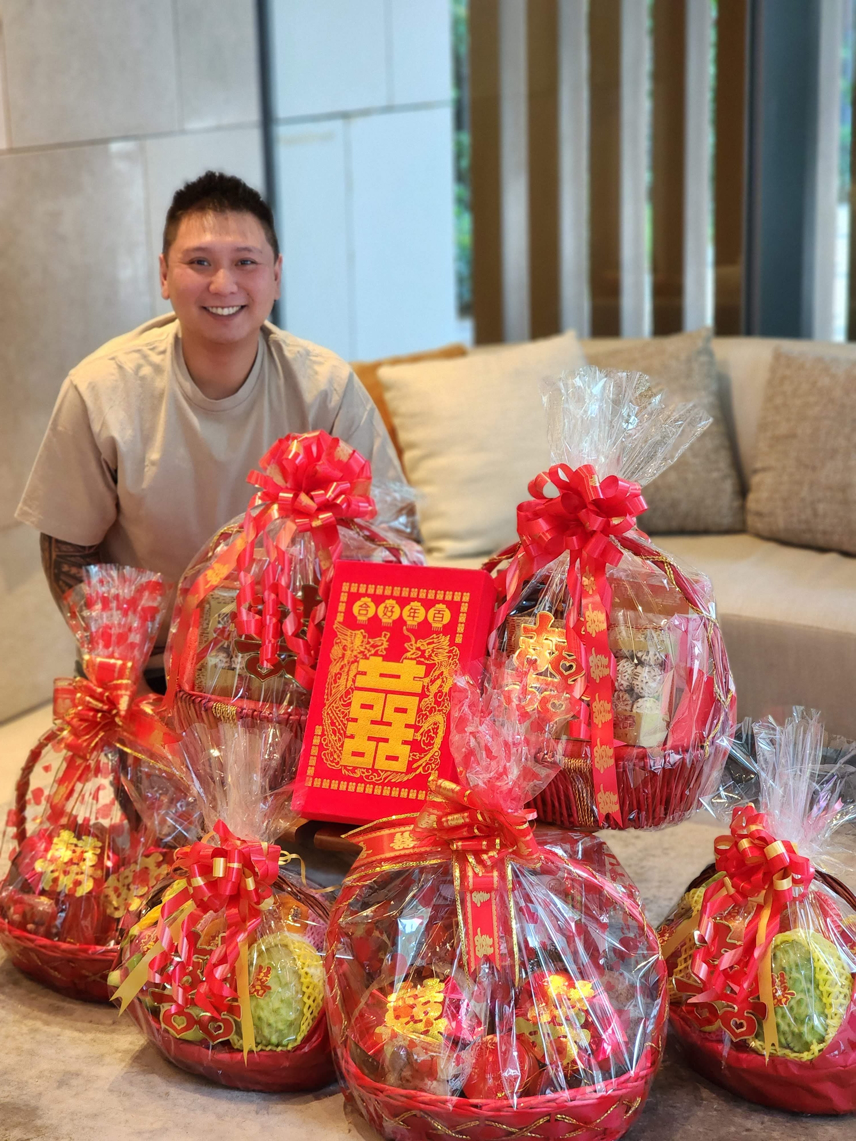 婚禮佈置
​新娘花球
​婚禮花藝設計
​結婚花球訂製
​婚宴鮮花佈置
​襟花及手花
​花車佈置
​求婚花束
​週年紀念花束
​教堂婚禮花飾
​地區與服務優勢
​香港網上花店
​屯門花店
​全港送花服務
​即日送花
​婚禮花藝套餐
​風格與進階詞彙
​歐式花藝
​絲花花球 (若有提供)
​保鮮花禮盒
​開張花籃
​Lavish Florist 婚禮花藝